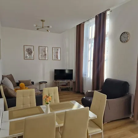 Murihaus Mit Balkon * Aue (Saxony)