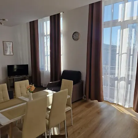 Murihaus Mit Balkon *