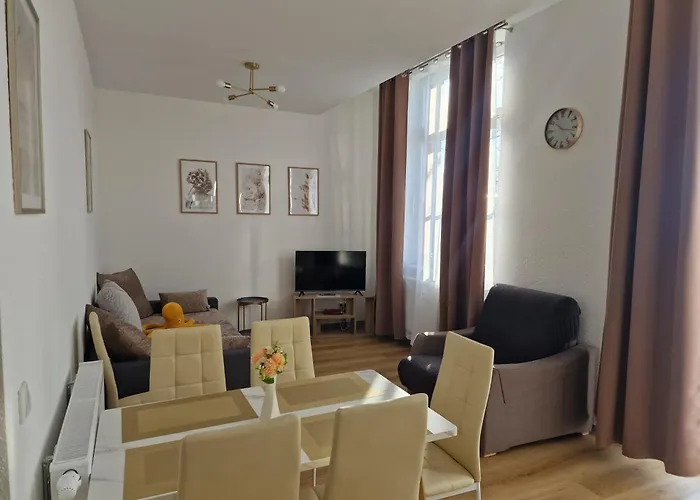 Murihaus Mit Balkon * أوي